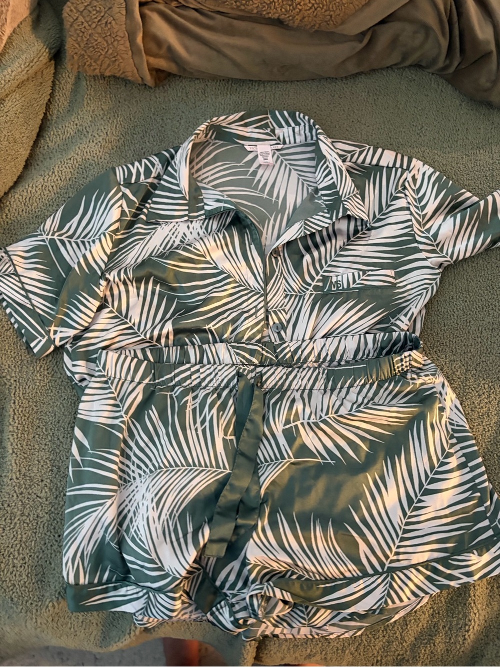 Victoria's Secret Green and White Palm-Print Satin Pajama Set